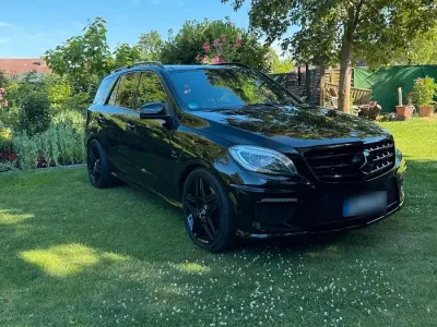 Gebraucht Mercedes ML63 AMG AMG 557 PS (409 kW) 2013 Schwarz SUV