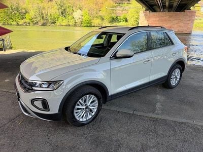 Gebraucht VW T-Roc Life 150 PS (110 kW) 2022 Beige SUV