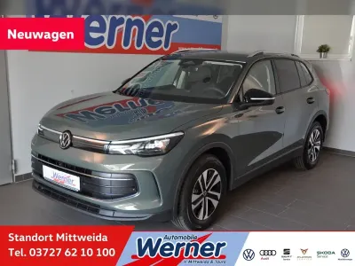 Neu VW Tiguan 150 PS (110 kW) 2026 Grün SUV