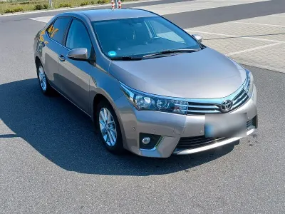 Gebraucht Toyota Corolla Multidrive S 132 PS (97 kW) 2016 Grau Limousine
