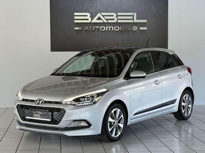 Gebraucht Hyundai i20 YES! 84 PS (61 kW) 2017 Sleek silver Limousine