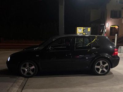 Gebraucht VW Golf IV 116 PS (85 kW) 2000 Schwarz Kleinwagen