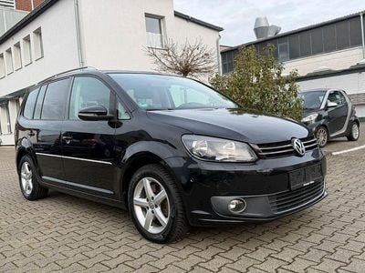 Schwarz Gebraucht 2014 VW Touran Highline Van / Kleinbus | 9.490 € (Guter Preis)