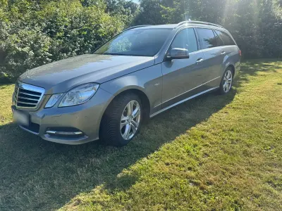 Gebraucht Mercedes E220 Avantgarde 170 PS (125 kW) 2011 Grau Kombi