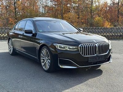 BMW 750