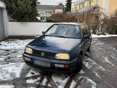 Usata VW Golf III 60 CV (44 kW) 1996 Blu Utilitaria
