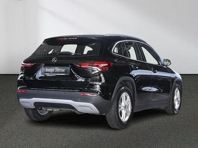 Gebraucht Mercedes GLA200 163 PS (119 kW) 2024 Unilack nachtschwarz SUV