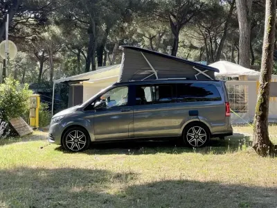 Gebraucht Mercedes V300 Marco Polo 239 PS (175 kW) 2023 Grau Van / Kleinbus
