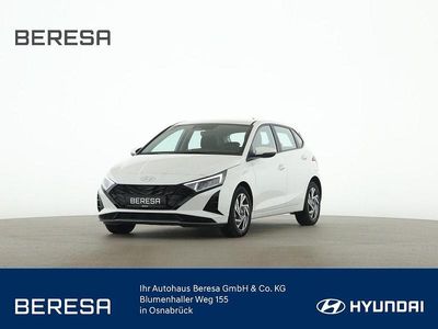 Weiß Neu 2025 Hyundai i20 Trend Limousine | 22.890 € (Fairer Preis)