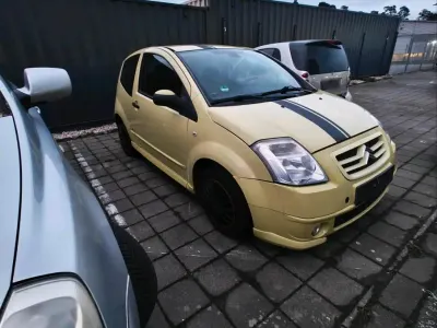 Gebraucht Citroën C2 VTR Sport 60 PS (44 kW) 2007 Gelb Kleinwagen