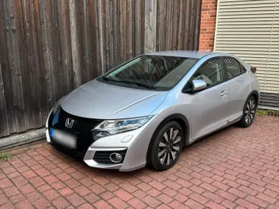 Gebraucht Honda Civic Elegance 99 PS (72 kW) 2015 Silber Limousine