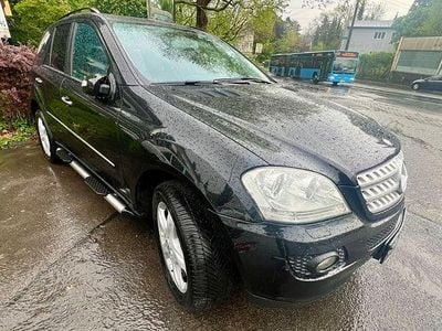 Gebraucht Mercedes ML320 224 PS (164 kW) 2006 Schwarz SUV