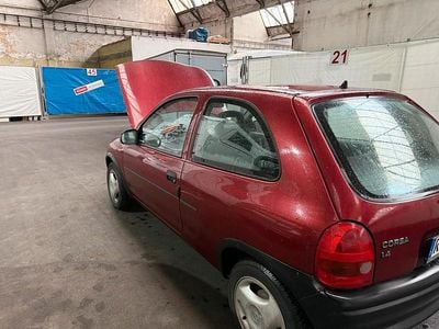 Rot Gebraucht 1995 Opel Corsa Kleinwagen | 2.150 €