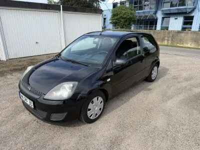 Gebraucht Ford Fiesta Ambiente 69 PS (50 kW) 2007 Kleinwagen