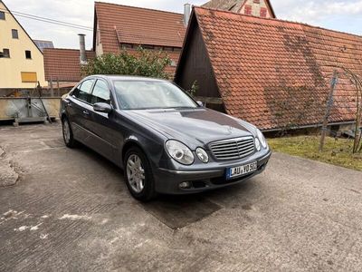 Mercedes E200