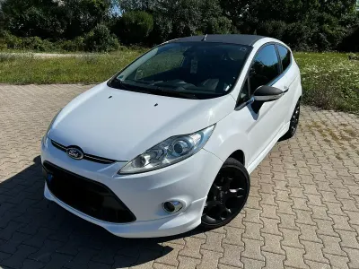 Gebraucht Ford Fiesta Titanium 120 PS (88 kW) 2011 Weiß Limousine