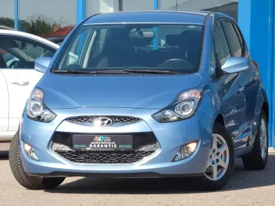 Gebraucht Hyundai ix20 Comfort 90 PS (66 kW) 2011 Blau Kleinwagen