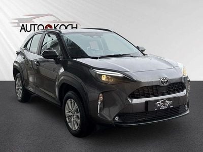 Grau Gebraucht 2024 Toyota Yaris Cross Comfort SUV | 23.335 € (Superpreis)