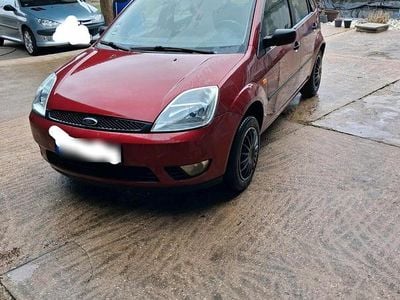 Gebraucht Ford Fiesta 69 PS (50 kW) 2003 Rot Kleinwagen