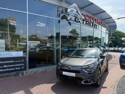 Gebraucht Citroën C4 PureTech 131 PS (96 kW) 2024 Metalliclackier (grau SUV