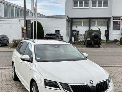 Usado Skoda Octavia Soleil 150 HP (110 kW) 2020 Branco Carrinha
