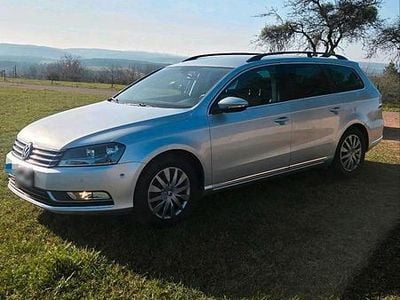 Gebraucht VW Passat 140 PS (102 kW) 2011 Silber Kombi