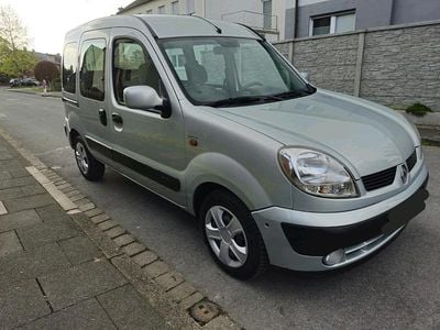 Usata Renault Kangoo 95 CV (69 kW) 2003 Argento Monovolume