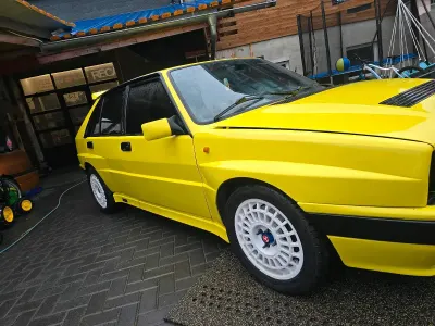 Second-hand Lancia Delta 211 CP (155 kW) 1989 Galben Hatchback