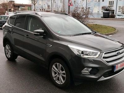 Second-hand Ford Kuga 182 CP (133 kW) 2017 Gri SUV