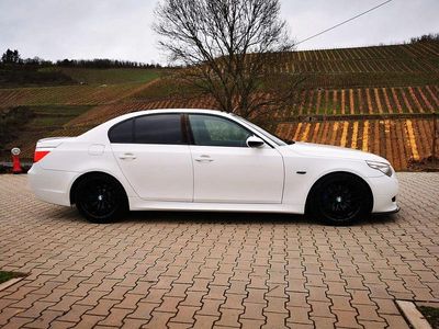 Gebraucht BMW 525 Sport Line 218 PS (160 kW) 2008 Weiß Limousine