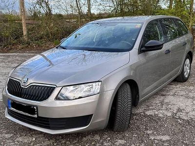 Second-hand Skoda Octavia Active 110 CP (80 kW) 2015 Maro Hatchback