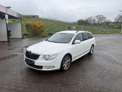 Second-hand Skoda Superb Elegance 140 CP (102 kW) 2011 Alb Break