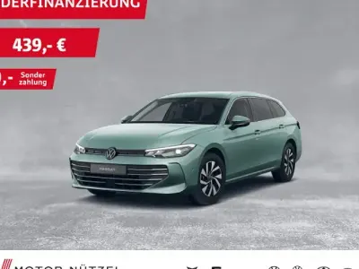 Gebraucht VW Passat Business 150 PS (110 kW) 2024 Grün Kombi