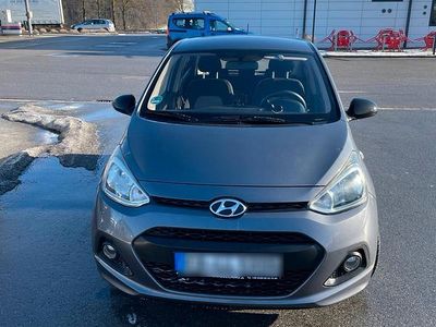 Grau Gebraucht 2014 Hyundai i10 Classic Kleinwagen | 6.250 € (Etwas zu teuer)