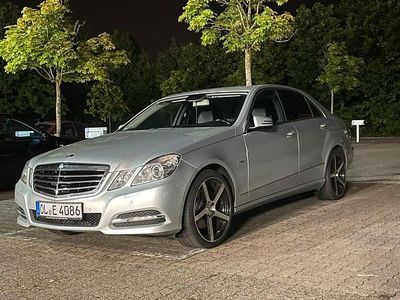 Mercedes E300