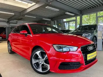 Gebraucht Audi A3 S-Line 150 PS (110 kW) 2016 Rot Limousine