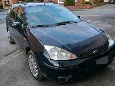 Usata Ford Focus 100 CV (73 kW) 2004 Blu Station wagon