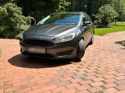 Gebraucht Ford Focus 120 PS (88 kW) 2016 Grau Kombi