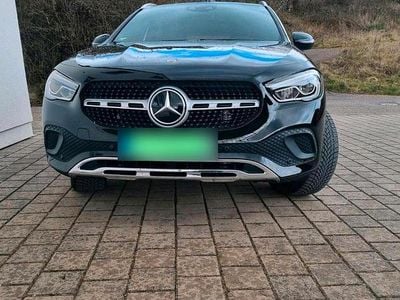 Gebraucht Mercedes GLA200 163 PS (119 kW) 2020 Schwarz SUV