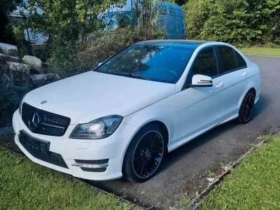 Gebraucht Mercedes C250 204 PS (150 kW) 2013 Weiß Limousine