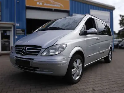 Usata Mercedes Viano 218 CV (160 kW) 2004 Argento Monovolume
