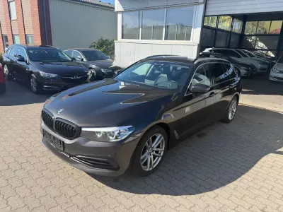 Usata BMW 520 Sport Line 190 CV (139 kW) 2019 Marrone Station wagon