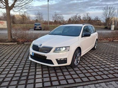 Gebraucht Skoda Octavia vRS 220 PS (161 kW) 2015 Weiß Kleinwagen