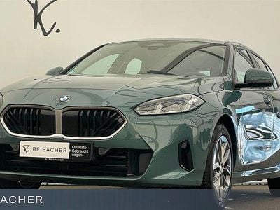 Gebraucht BMW 120 163 PS (119 kW) 2025 Cape york grün metallic Kleinwagen