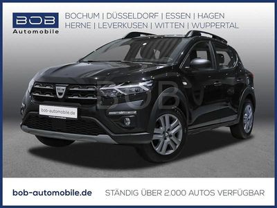 Grau Gebraucht 2021 Dacia Sandero Stepway Limousine | 13.870 € (Fairer Preis)