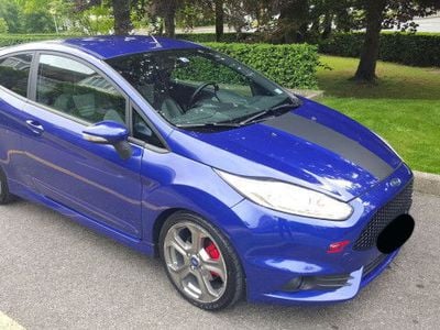 Gebraucht Ford Fiesta ST 182 PS (133 kW) 2014 Blau metallic Kleinwagen