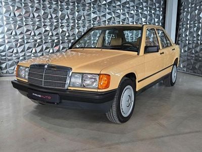 Gelb Gebraucht 1986 Mercedes 190 Limousine | 13.890 €