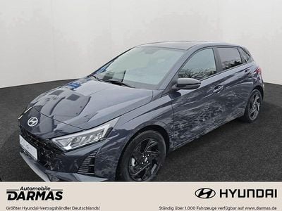 Neu Hyundai i20 Blackline 90 PS (66 kW) 2026 Grau Kleinwagen