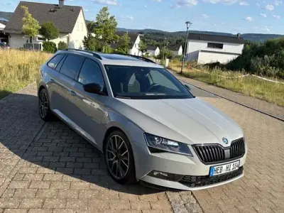 Gebraucht Skoda Superb SportLine 272 PS (200 kW) 2018 Grau Kombi