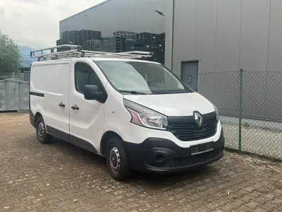 Gebraucht Renault Trafic 95 PS (69 kW) 2017 Weiß Van / Kleinbus